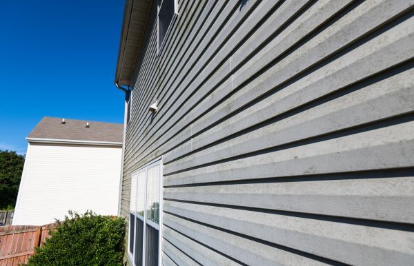 Cost of Vinyl Siding Panel Replacement in West Bend